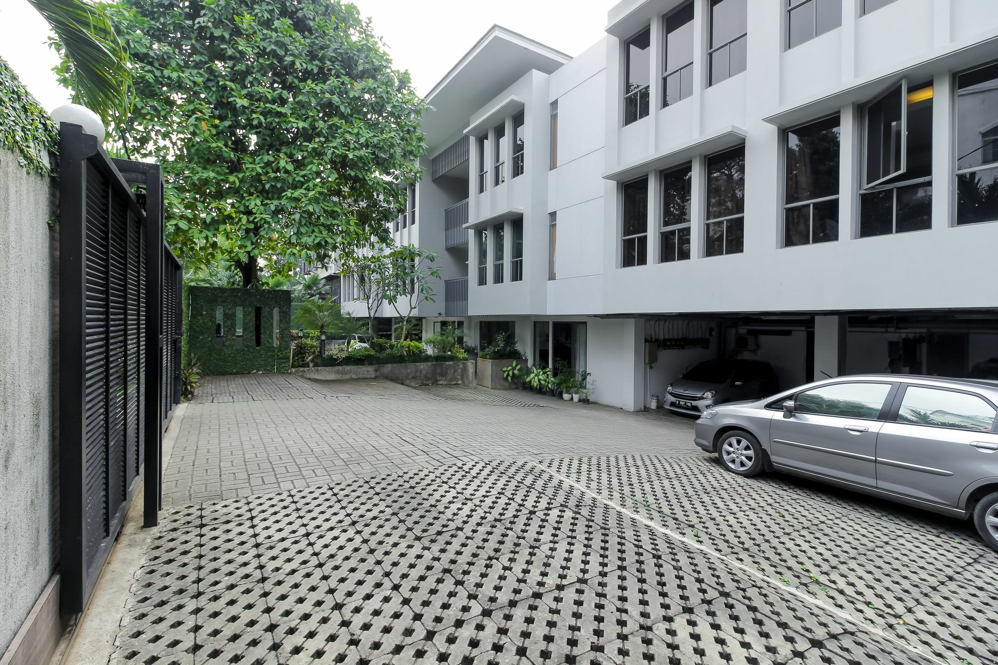 Reddoorz @ Patal Senayan 4 Hotell Jakarta Exteriör bild